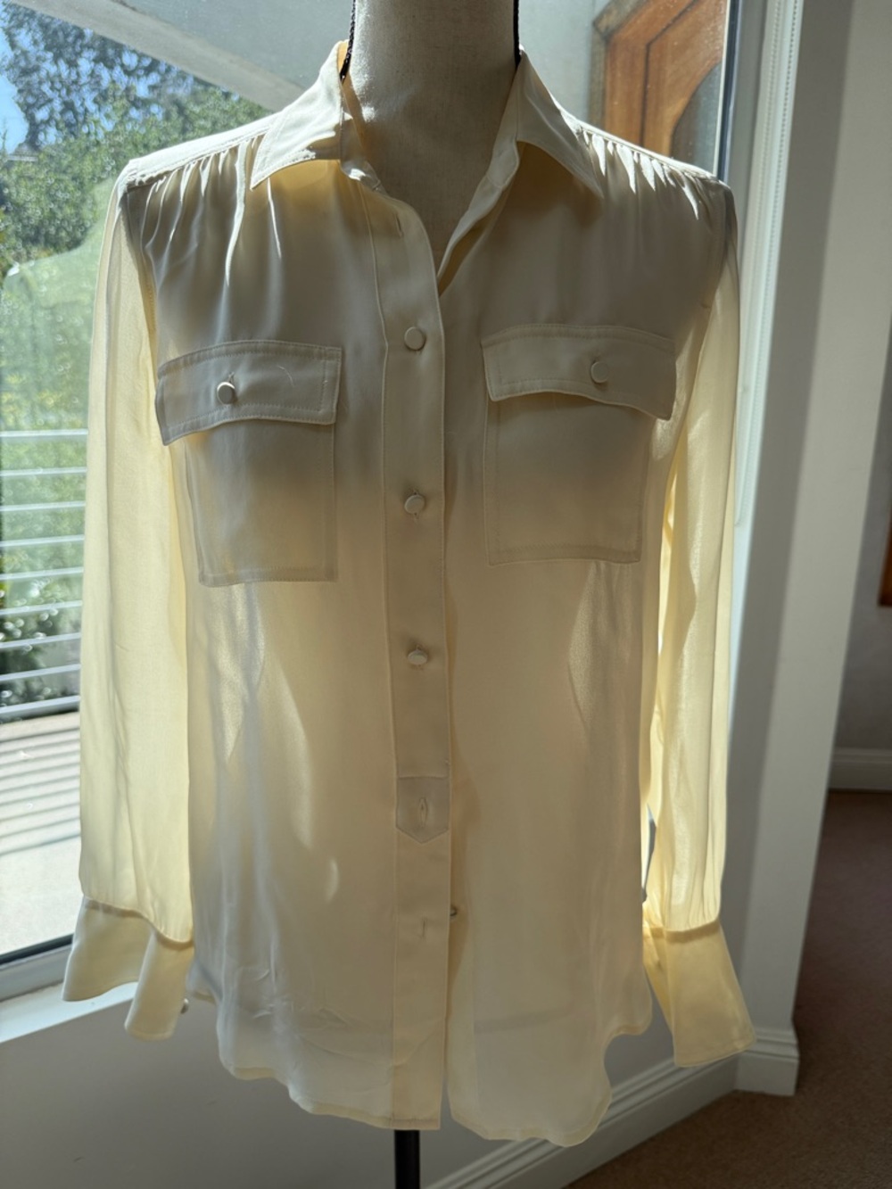 J.Crew Ivory Silk Button Front Blouse Size 2 Collared Pocket Top